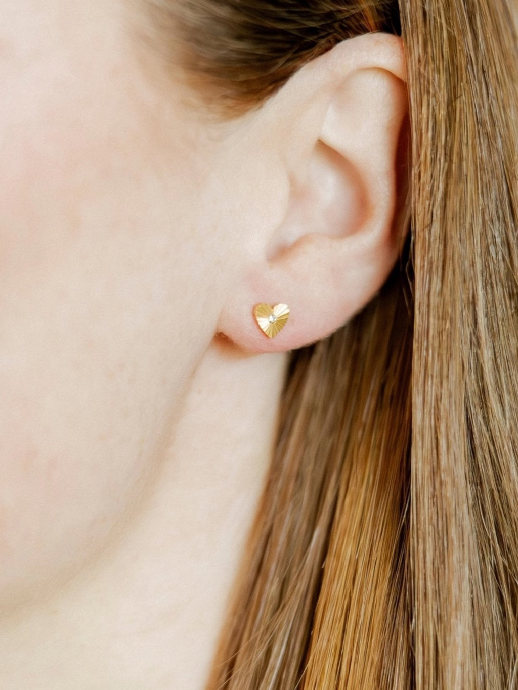 Screwback Stud Earrings - Andrea Heart